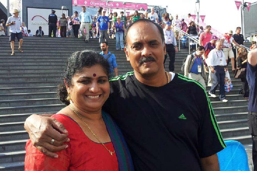 ট্র্যাককে বিদায় জানালেও অনেকের মনেই গেঁথে রয়েছেন সাইনি। ৮০০ মিটারের ইভেন্টকে আপন করে নিলেও ৪০০ মিটারে তিনিই প্রথম ভারতীয় মহিলা, যিনি ১ মিনিটের কম সময়ে দৌড়েছিলেন। ’৮১-তে লখনউয়ে জাতীয় প্রতিযোগিতায় সে নজির গড়েন সাইনি।