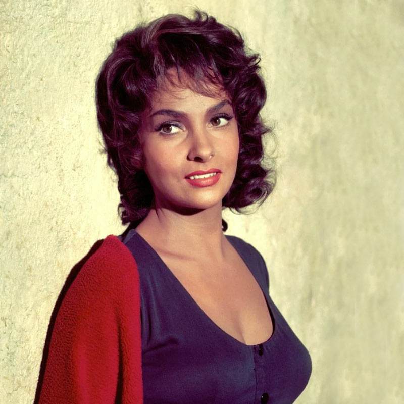 তাবড় ইউরোপীয় সংবাদপত্রে জায়গা করে নিয়েছিলেন জিনা। বিনোদনের পৃষ্ঠায় তাঁর একচেটিয়া রাজত্ব কায়েম হয়েছিল সহজেই।