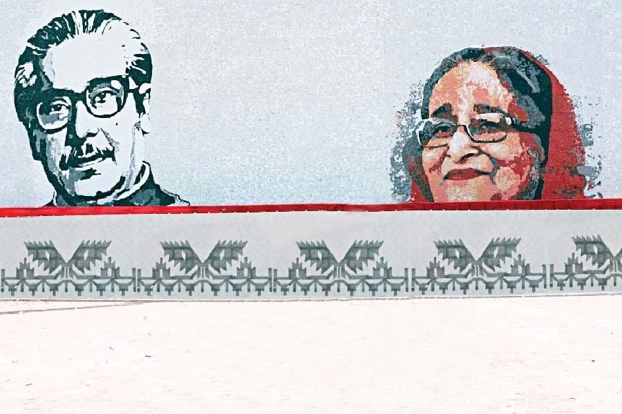তিনটি মেয়াদ ক্ষমতায় থাকার পর চতুর্থ বার ক্ষমতায় ফেরার জন্য আগামী বছর সাধারণ নির্বাচনে যাচ্ছেন বঙ্গবন্ধু-কন্যা শেখ হাসিনা।