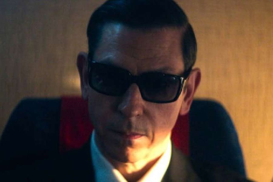 তাঁকে দেওয়া ডলার খরচ করলেই তিনি ধরা পড়ে যাবেন, এমন ভাবনাও ছিল গোয়েন্দাদের। কিন্তু এখানেও ব্যর্থতাই হাতে এসেছিল।