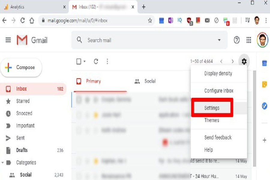 এর জন্য প্রথমে ‘সেটিংস’ এবং তার পর ‘অল সেটিংস’-এ ক্লিক করতে হবে। সেখান থেকে যেতে হবে ‘অফলাইন’ ট্যাবে। এর পর ‘এনেবল অফলাইন মেল’ অপশনে ক্লিক করলেই অফলাইন মাধ্যমে জিমেল ব্যবহার করা যাবে। 