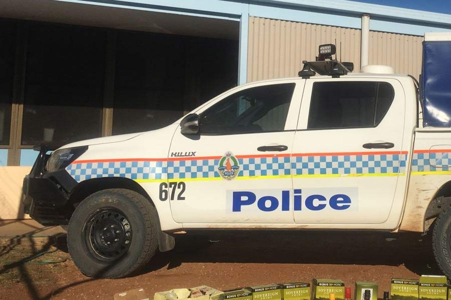 এক সপ্তাহ পরে অপহরণকারীদের গোপন আস্তানার খোঁজ পেয়ে সেখানে হানা দেয় পুলিশ। পুলিশের তাড়া খেয়ে বাচ্চা মেয়েটিকে নিয়েই ঘটনাস্থল থেকে চম্পট দেয় দুষ্কৃতীরা।