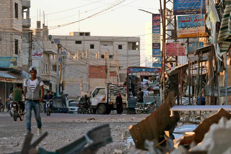 সেই গ্রামে গিয়ে নিজের পূর্বজন্মের নামও মনে পড়ে যায় ওই শিশুর। এর পরেই গ্রামে খোঁজখবর নেওয়া শুরু করেন তার বাবা-মা। জানতে পারেন, শিশুটির বলা গতজন্মের নামের এক ব্যক্তি ওই গ্রামেই থাকতেন।