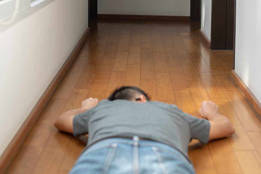 অভিযুক্ত যদিও প্রথমে কিছুই স্বীকার করেননি। ঘটনাচক্রে, ওই অভিযুক্ত আসলে শিশুটির পূর্বজন্মের প্রতিবেশী ছিলেন। দু’জনের মধ্যে বিবাদের জেরেই খুনটি হয়েছিল বলে দাবি করেছিল শিশুটি।