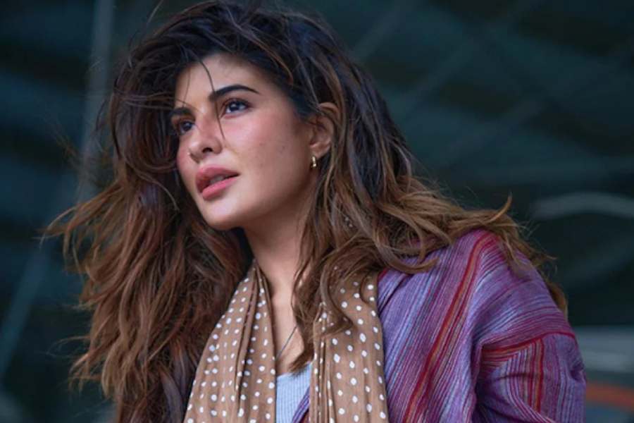 Jacqueline Fernandez changes her name’s spelling on internet, adds an extra ‘e’ to her name.