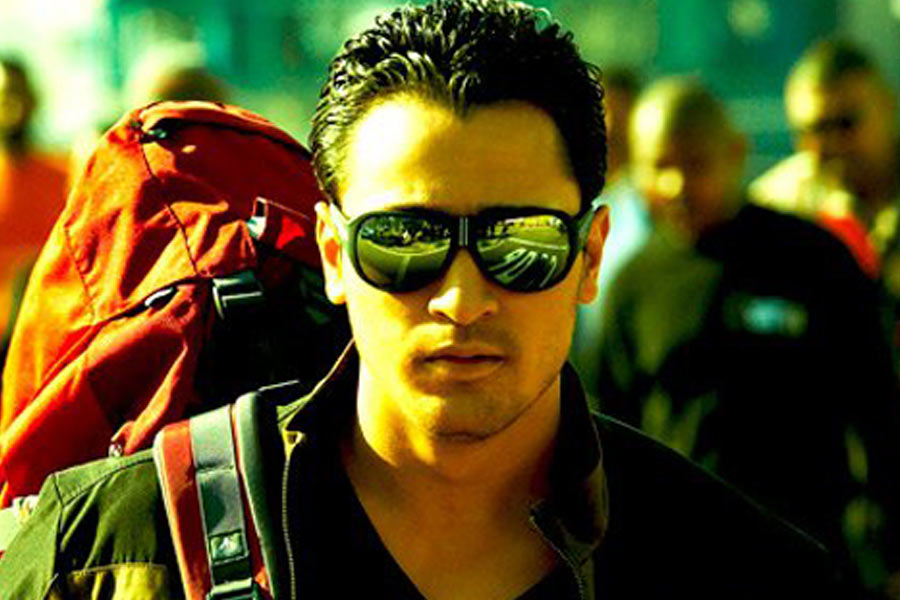 এক বছর পর আবার একটি অ্যাকশন-থ্রিলার ঘরানার ছবি ‘লাক’-এ অভিনয় করেন ইমরান। সোহম শাহ পরিচালিত এই ছবিতে সঞ্জয় দত্ত, মিঠুন চক্রবর্তী, ড্যানি ডেনজংপা, শ্রুতি হাসনের মতো বলি তারকাদের সঙ্গে অভিনয় করেছিলেন তিনি। বহু তারকার ভিড়েও ইমরানের অভিনয় নজরে পড়ার মতো ছিল।