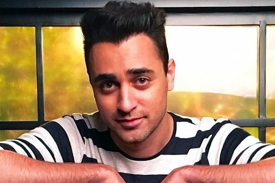 বর্তমানে ফিল্মজগৎ থেকে দূরে রয়েছেন ইমরান। এক সাক্ষাৎকারে তিনি বলেছেন, ‘‘খবরে থাকার জন্য কোনও অপপ্রচারে বিশ্বাস করি না আমি। আমার কোনও ছবি মুক্তি পেলে তবেই আমি সকলের সামনে আসব।’’ আলোর রোশনাই থেকে দূরে থাকতে পছন্দ করেন বলে জানিয়েছেন ইমরান।