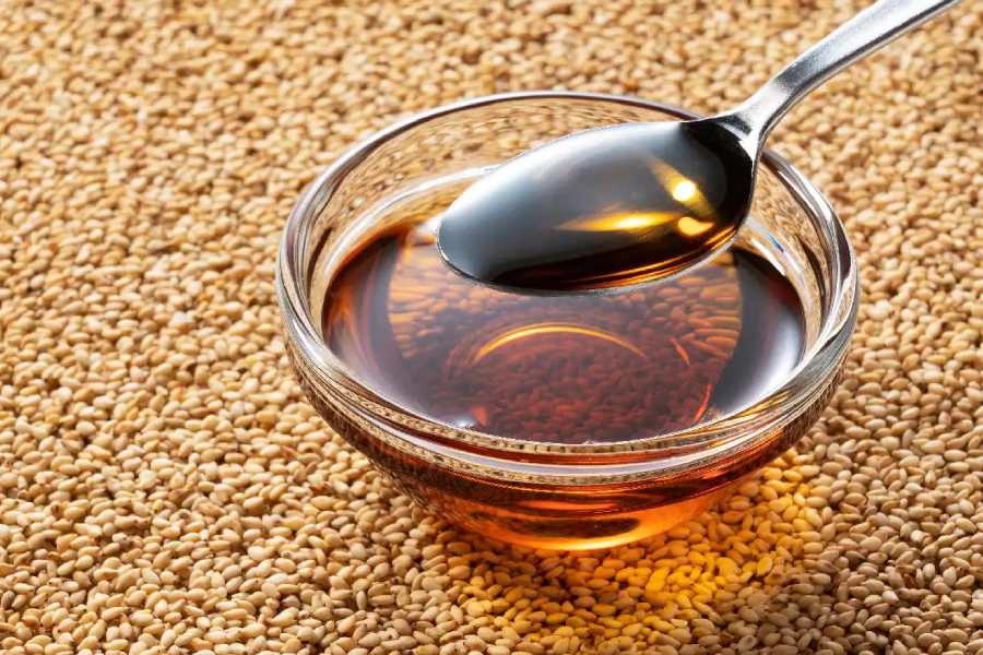 Reasons to eat sesame seeds daily in winter season.