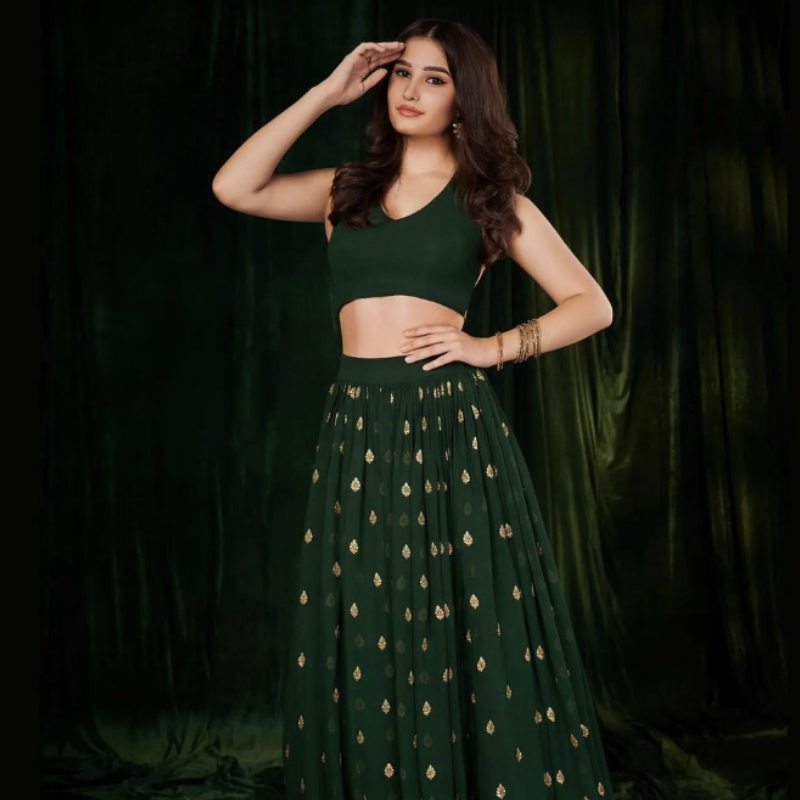 বিভিন্ন বাদ্যযন্ত্র বাজাতে পারে রাশা। গান গাইতেও পারে সে। সঙ্গীত এবং থিয়েটারের প্রতি তার এই ভালবাসার সম্পূর্ণ কৃতিত্ব রাশা তার দাদু রবি টন্ডনকে দিয়েছে।