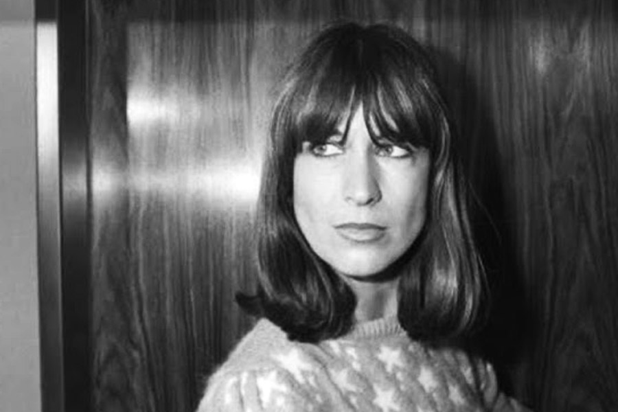 অনেকের দাবি, ক্লাউসকে খুনের পর মারিয়ান বলতে থাকেন, ‘‘ও আমার মেয়েকে খুন করেছে... আমি ওর মুখে গুলি করতে চেয়েছিলাম। কিন্তু গুলি ওর পিঠে গিয়ে লাগে... আশা করি, মারা গিয়েছে ও।’’ দু’জন পুলিশকর্মীর দাবি, গুলি করার পর ক্লাউসকে গালিগালাজও করেন মারিয়ান।