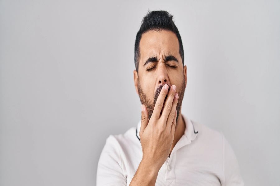 পর্যাপ্ত ঘুম হওয়া সত্ত্বেও এমন হয় মাঝেমাঝে।