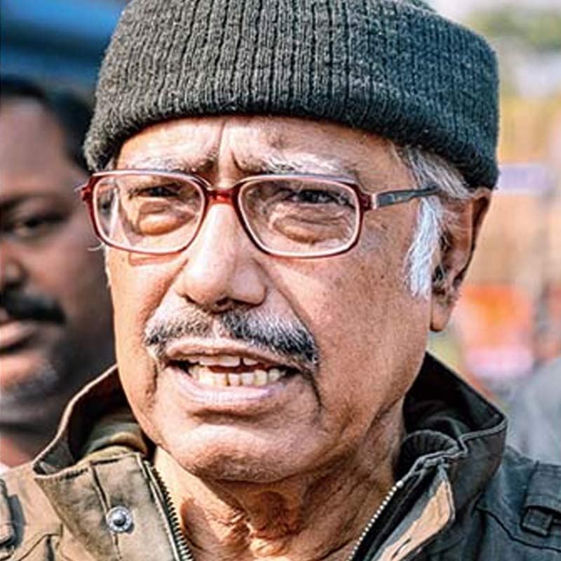 সৌমেন নন্দী নামে এক চাকরিপ্রার্থী প্রাথমিকে নিয়োগ-কেলেঙ্কারি নিয়ে মামলা করেছিলেন। সৌমেনের আইনজীবী ফিরদৌস শামিম জানিয়েছিলেন, ৮৭ জনকে বেআইনি ভাবে নিয়োগ করা হয়েছে। সেই মামলাতেই চন্দনের নাম উঠে এসেছে। আদালতকে ধন্যবাদ জানিয়ে সংবাদমাধ্যমে উপেন জানান, তিনি আদালতকে সাহায্য করবেন। সিবিআই কাজ না করলে তিনি আদালতকে সব জানাবেন বলেও প্রতিশ্রুতি দেন।