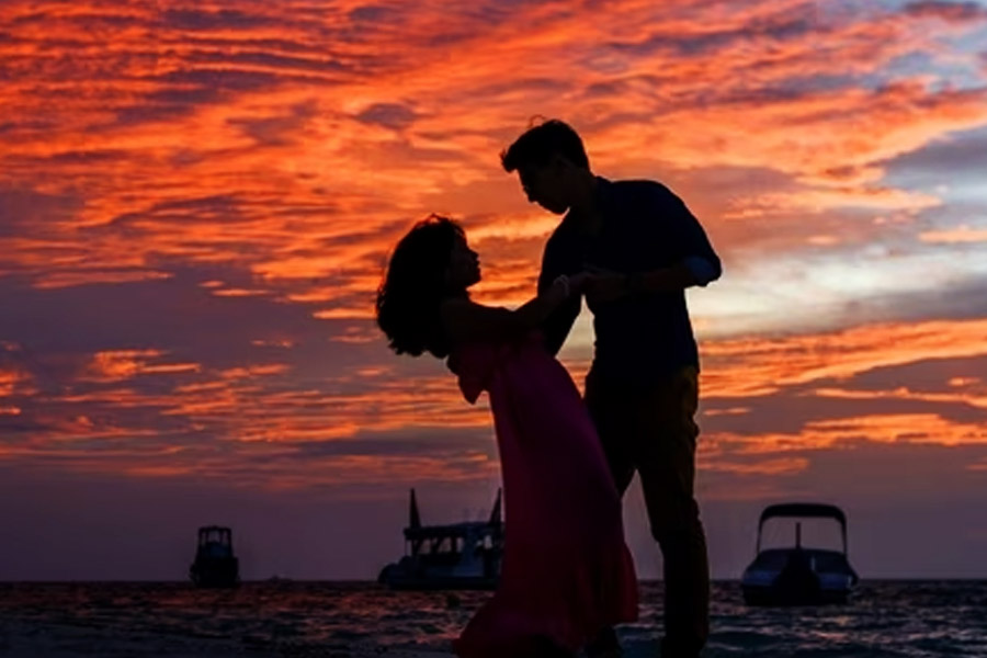 চিনা রাশিচক্রের নিয়মে যাঁদের ঘোড়ার সঙ্গে চিহ্নিত করা যায়, তাঁরা প্রাণশক্তিতে ভরপুর হন। ঘোরাফেরা করতে পছন্দ করেন। এমনকি, সহজেই তাঁদের প্রতি আকৃষ্ট হন সকলে।