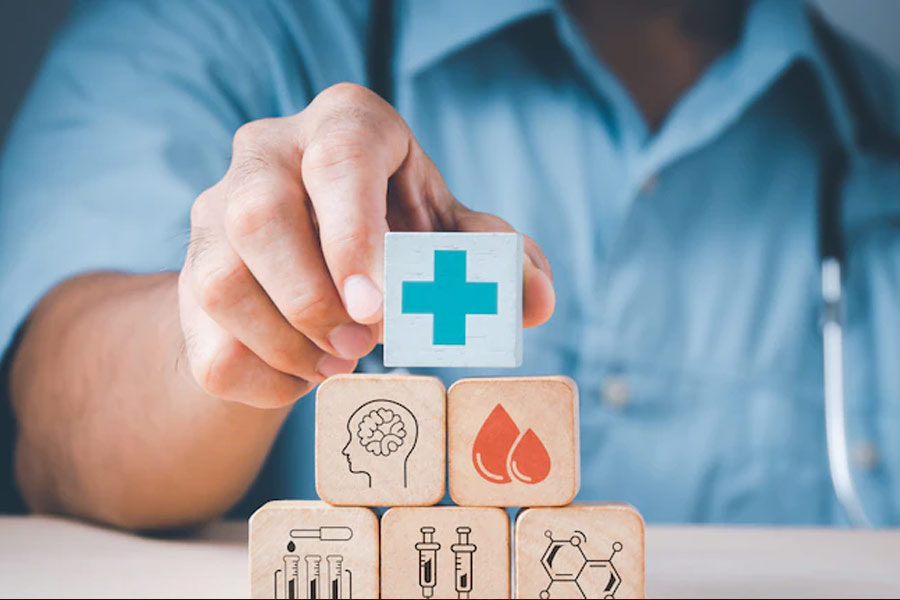 এই রাশির জাতকদের জন্য চাওয়ের সর্তকবাণী, ‘‘এই রাশির জাতকেরা চলতি বছরে কঠিন পরিস্থিতির মুখোমুখি হতে পারেন। তবে মনে রাখবেন, সব কিছুই যে খারাপ হবে, এমনও নয়। কর্মক্ষেত্র এবং শরীরস্বাস্থ্য নিয়ে সতর্ক থাকতে হবে।’’