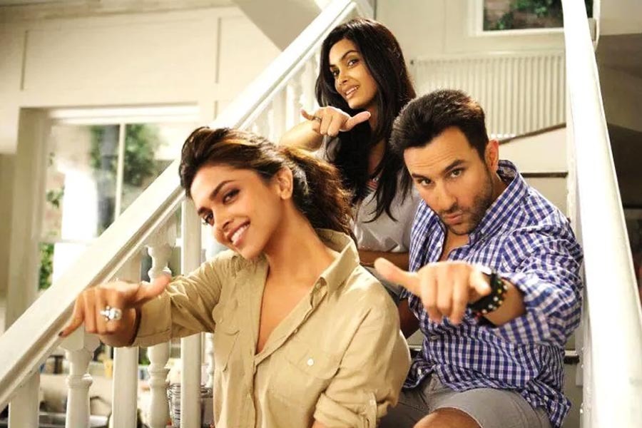 ‘ককটেল’ ছবিতে দীপিকাকে বেশির ভাগ সময় খোলামেলা পোশাকেই দেখা গিয়েছে।