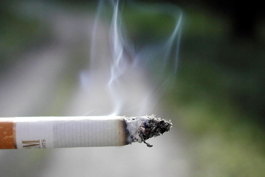 ১৯৬৬ সালে এক ধরনের স্বাস্থ্যকর সিগারেট বানিয়েছিল ‘ব্রাউন অ্যান্ড উইলিয়ামসন টোব্যাকো কর্প’ নামে একটি সংস্থা। যার কোড নাম দেওয়া হয়েছিল ‘এরিয়েল’। 