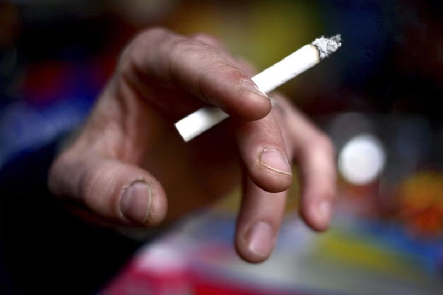 এই সিগারেট তৈরির জন্য সেই সময় ৮০ কোটি ডলার (ভারতীয় মুদ্রায় যা ৬ হাজার কোটি টাকারও বেশি) খরচ করেছিল ওই সংস্থা। যার জেরে আর্থিক ভাবে অনেকটাই ঝুঁকি নিয়ে ফেলেছিল সংস্থা। কিন্তু এই সিগারেটটির গুণগত মান নিয়েও প্রশ্ন উঠেছিল।