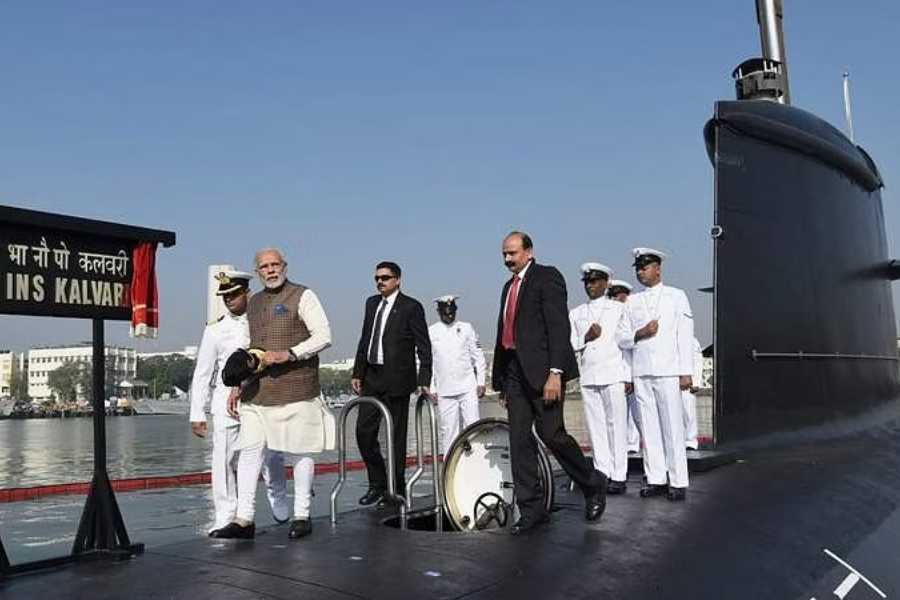 নৌবাহিনী অবশ্য জানাচ্ছে, এই ডুবোজাহাজের ভারতীয় নৌবাহিনীর সদস্য হওয়ার পরিকল্পনা সাজানো হয়েছিল বছর তিনেক আগেই। ২০২২ সালে এটি পরীক্ষামূলক ভাবে চালানোও হয়। তখনই ২০২৩ সালের ২৩ জানুয়ারি এর আনুষ্ঠানিক সূচনা করার সিদ্ধান্ত নেওয়া হয়েছিল। 