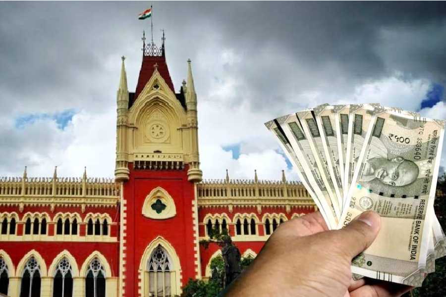 Calcutta high Court asks view of West Bengal Government to a PIL seeking CBI probe on the allegation of corruption in distribution of central fund