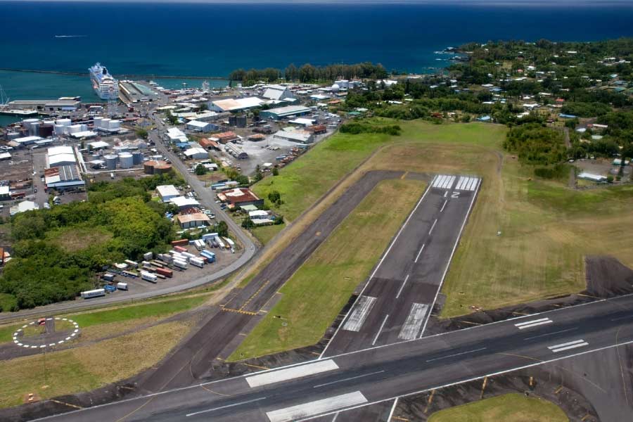 ২৮ এপ্রিল দুপুর ১টা ২৫ মিনিটে হিলো আন্তর্জাতিক বিমানবন্দর থেকে ৮৯ জন যাত্রী এবং ছ’জন কর্মীকে নিয়ে উড়েছিল বিমানটি। সে সময় বিমানে কোনও অস্বাভাবিকতা চোখে পড়েনি কারও।