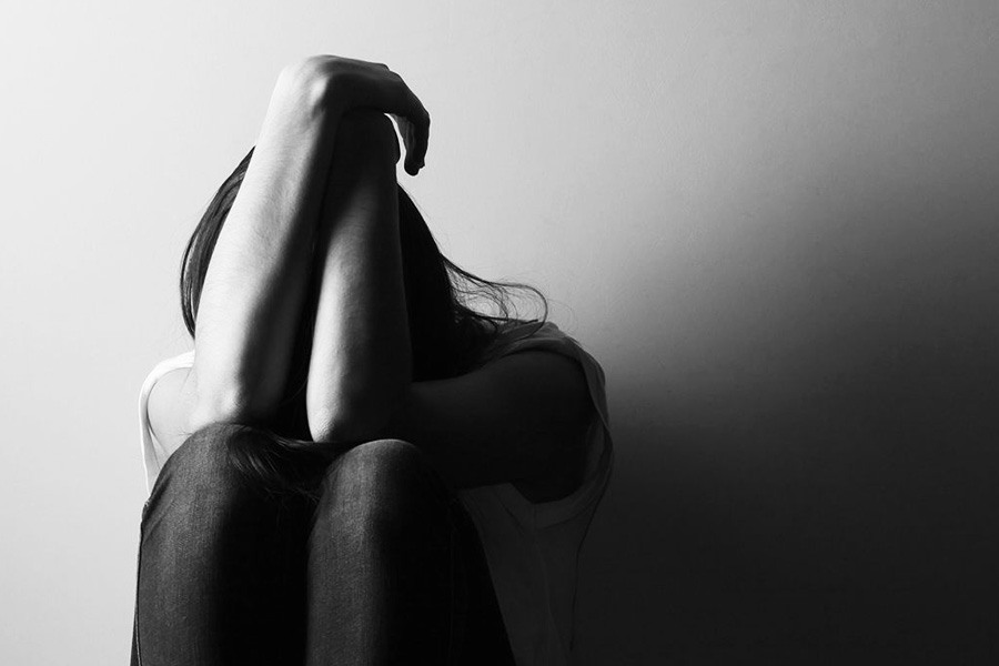 আদালত এ-ও জানায় যে, ইব্রাহিমের অপরাধ নাবালিকার উপর মারাত্মক প্রভাব ফেলেছে। ওই যুবককে ১০ বছরের কারাদণ্ডের নির্দেশ দিয়েছে আদালত। সেই সঙ্গে ১০ বছর সে দেশের যৌন অপরাধীর তালিকায় নাম নথিভুক্ত থাকবে ওই যুবকের। 