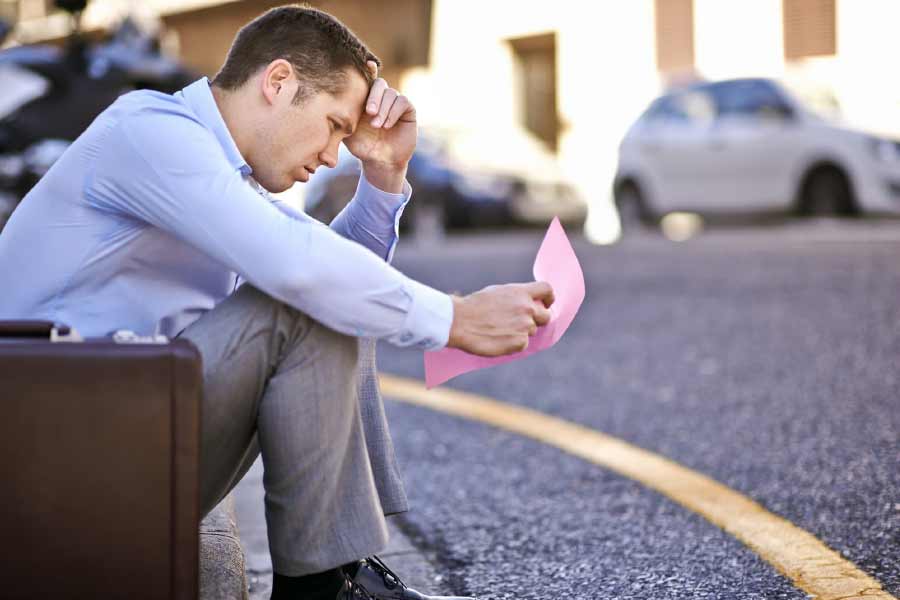 ক্রিস বলেন, ‘‘সংস্থার তরফে নতুন ক্ষেত্রগুলিতে অন্বেষণ করার জন্য অনেক কাজ করা হয়। কিন্তু এই ধরনের উদ্যোগগুলি বিপদের মুখে সচল থাকে না। কর্মীরাও ছাঁটাইয়ের মুখে পড়েন।’’