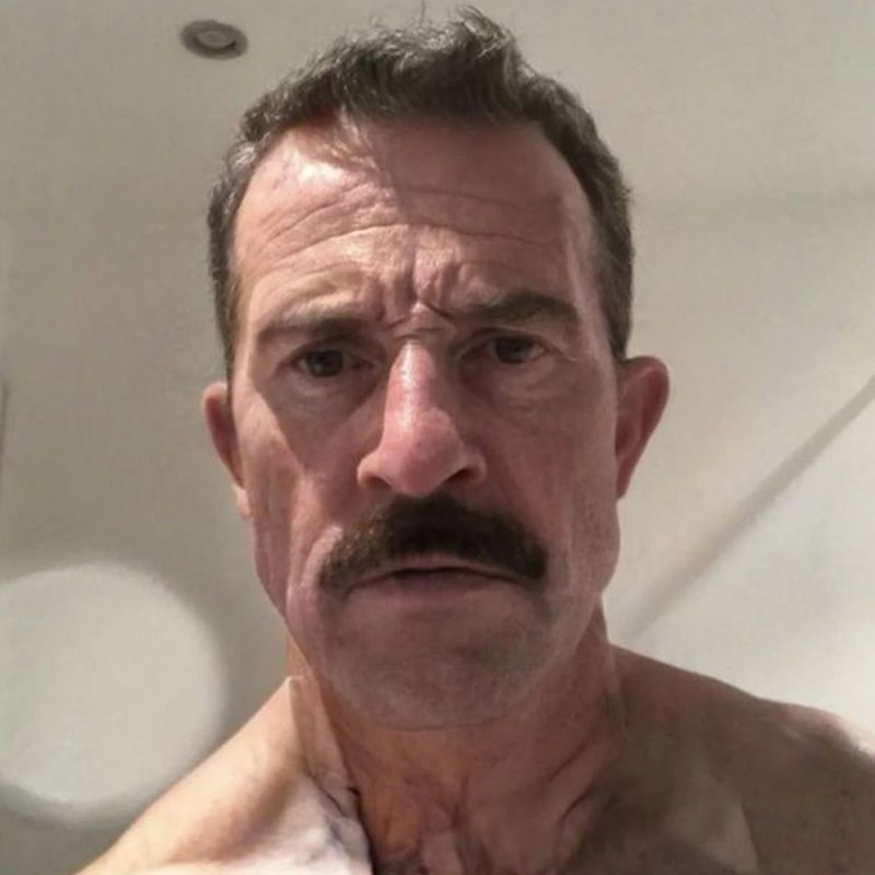 পলের জন্ম ১৯৫৬ সালের ১৫ মে। ৭ বছর থেকেই স্থানীয় এক ক্লাবে বক্সিংয়ের খুঁটিনাটি শিখতে শুরু করেছিলেন ওয়েস্ট ইয়র্কশায়ারের ওয়েকফিল্ডের বাসিন্দা বেটি বার্লো এবং ওয়াল্টার সাইক্‌সের সেই ছেলে। কিশোর বয়সেই বক্সিংয়ের পাশাপাশি অপরাধের জগতেও ঢুকে পড়েছিলেন তিনি।