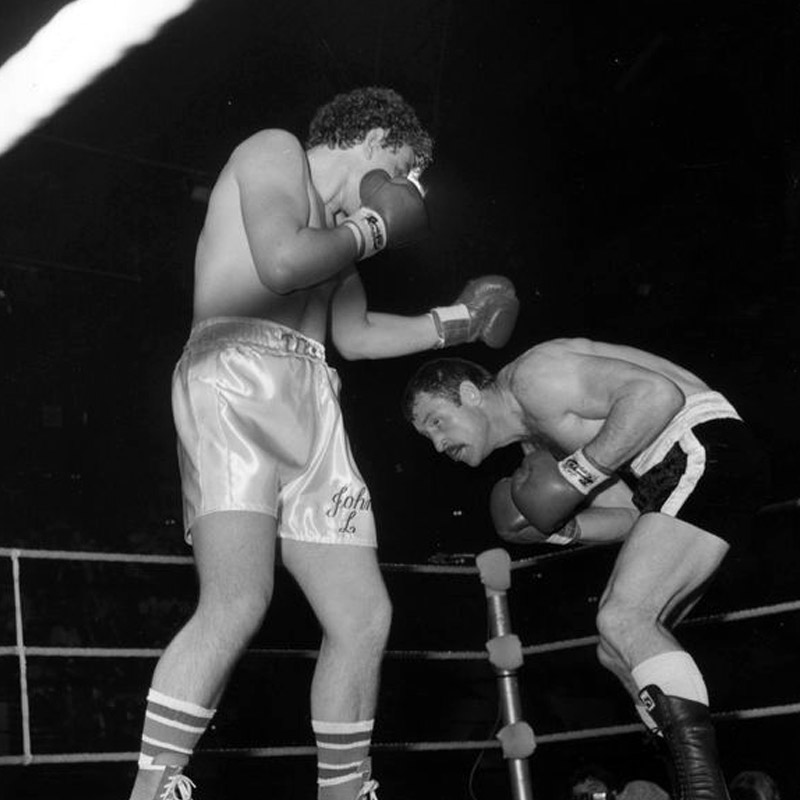 ১৬ বছর বয়সে জার্মানির একটি প্রতিযোগিতার অংশগ্রহণ করতে গিয়েছিলেন পল। তবে লড়াইয়ের আগের রাতে সেখানকার একটি পানশালায় গিয়ে এতটাই সুরাপান করেছিলেন যে, তাঁকে টেনে বার করে গাড়িতে তুলতে হয়েছিল। স্বাভাবিক ভাবেই পরের দিন রিংয়ে গোহারা হেরে বাড়ি ফিরেছিলেন।