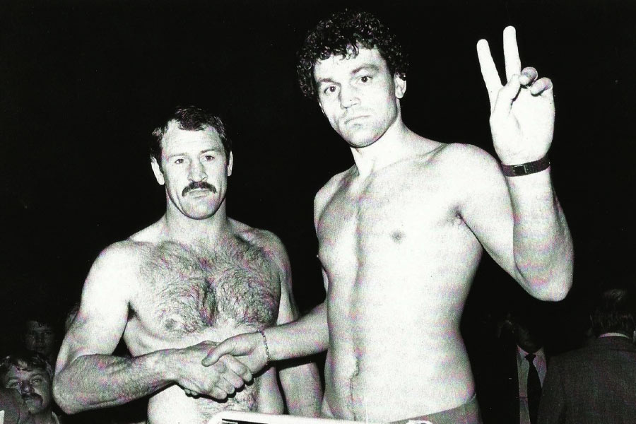 অপরাধের জন্য দুর্নামের ভাগীদার হলেও পলের ভক্ত ছিলেন ইংল্যান্ডের আর এক কুখ্যাত জেলবন্দি চার্লস ব্রনসন। ‘লেজেন্ড’ নামে একটি বইয়ে পলের সম্পর্কে তাঁর মন্তব্য ছিল, ‘‘পল ছিলেন ইয়র্কশায়ারের কুখ্যাত লোক, কড়া ধাতের তবে সব অর্থেই লড়াকু।’’