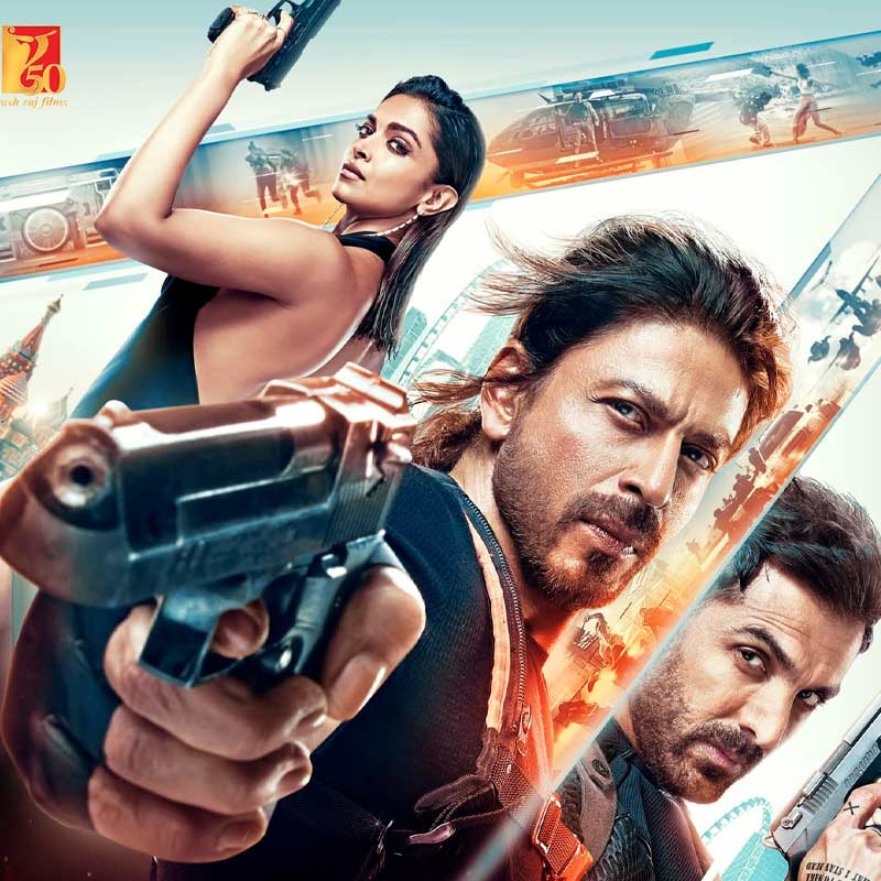 পাশাপাশি প্রযোজনা সংস্থার তরফে এই ইঙ্গিতও দেওয়া হয়েছিল যে, স্পাই ইউনিভার্সের প্রথম ঝলক দেখা যাবে ‘পাঠান’ ছবিতেই। সেই মতোই ‘পাঠান’-এ ‘টাইগার’-এর ঝলক দেখল দর্শককূল।