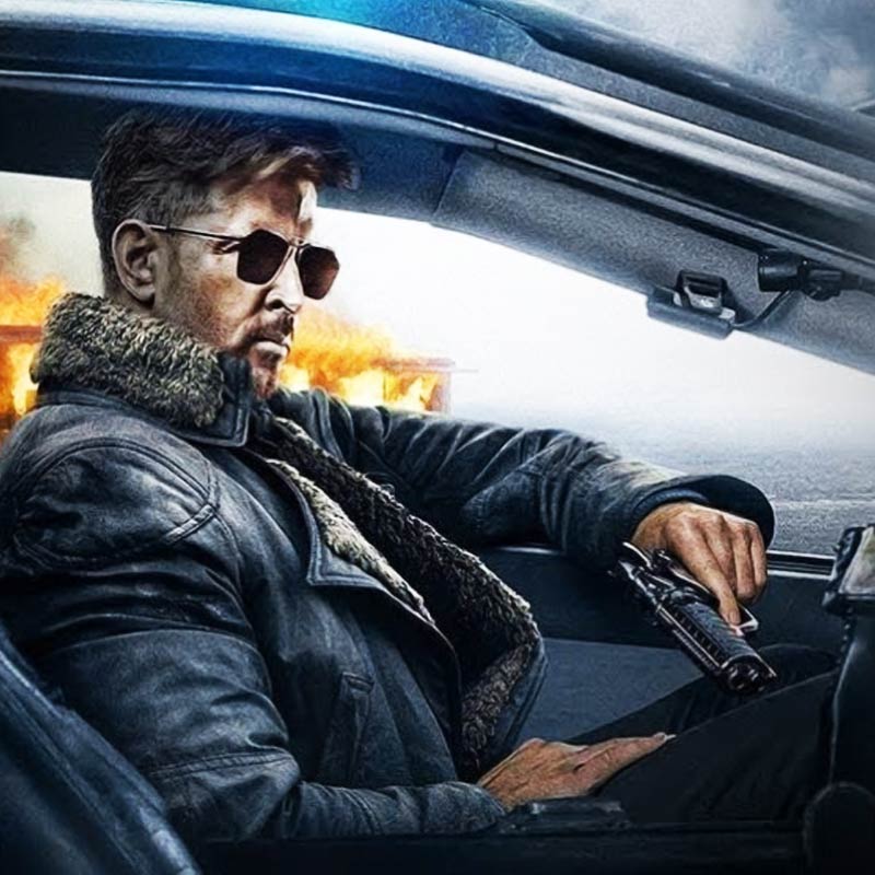 টাইগার-৩ সিনেমার পর মুক্তি পাবে গুপ্তচরদের ব্রহ্মাণ্ডের ষষ্ঠ সিনেমা ওয়ার-২। হৃতিকের এই সিনেমায় আবার ছোট চরিত্রে ‘পাঠান’কে দেখা যেতে পারে বলে জল্পনা তৈরি হয়েছে।