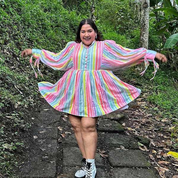 তানভির পরিবার দক্ষিণ ভারতীয়। তাঁরা থাকেন মুম্বইয়ে। পুণে থেকে ইঞ্জিনিয়ারিংয়ের পাঠ শেষ করার পর মুম্বই ফেরেন তানভি। ইচ্ছা ছিল, পেশাদার নৃত্যশিল্পী হবেন।