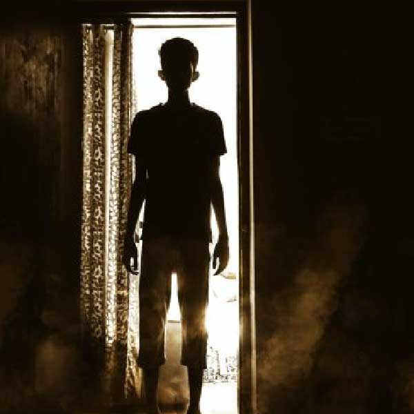 এ ক্লাবের অবশ্য কোনও ক্লাব হাউস নেই। নেই সদস্য হওয়ার কোনও বিনিময়মূল্য। তার পরও এই ক্লাবে নাম লেখানো যায় না। কারণ এই ক্লাবের অস্তিত্ব বাস্তবে নয় রয়েছে এক অধিবাস্তব স্তরে।