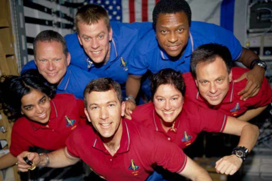 পৃথিবীতে পুনঃপ্রবেশের আগে, মহাকাশচারীরা বিষয়টি সম্পর্কে অবগত থাকলেও তাঁদের কিছু করার ছিল না। কারণ, মাঝ আকাশে ওই অংশটি সারাইয়ের কোনও সুযোগ ছিল না।