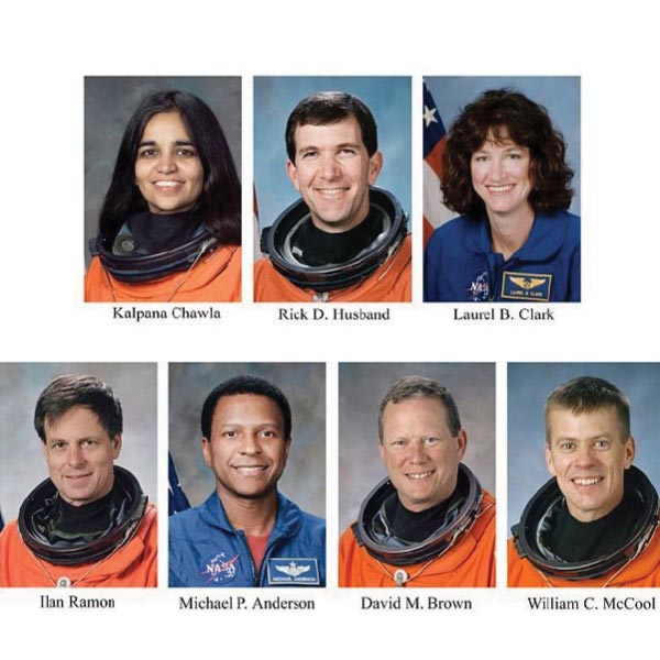 শাটলের বাইরে জ্বালানি ট্যাঙ্কের একটি অংশ ভেঙে যাওয়ার কারণে মহাকাশযানের একটি ডানা ক্ষতিগ্রস্ত হয়।