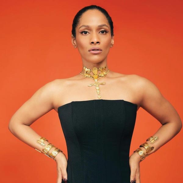 বলিউডে এর পর ‘চিল্লর পার্টি’, ‘বম্বে ভেলভেট’ এবং অবশ্যই হালফিলের হৃতিক রোশন এবং সইফ আলি খানের সঙ্গে ‘বিক্রম বেদা’। নিজেকে শক্ত জমির উপর দাঁড় করিয়েছেন সত্যদীপ। 