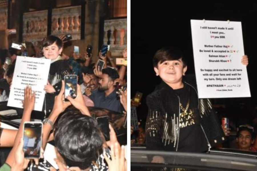 Bigg Boss contestant waits for Shah Rukh outside 'Mannat', Abdu Rajik said