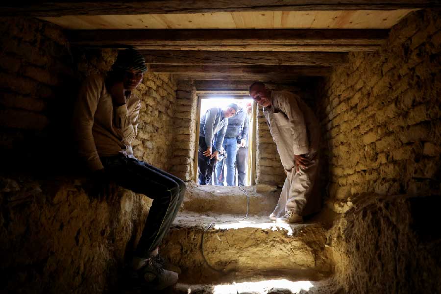 আর একটি মমির মধ্যে শায়িত রয়েছেন মেরি। এই ব্যক্তি খুব সম্ভবত ফ্যারাওদের হয়ে নজরদারির কাজ করতেন। কারণ প্রাচীন পুথিতে মেরিকে ‘গোপন নিরাপত্তারক্ষী’ বলে অভিহিত করেছে।