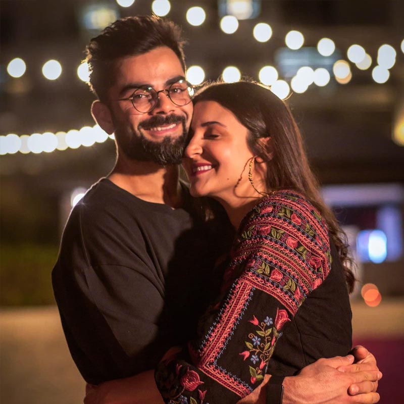 মুম্বইয়ের অধিকাংশ প্রভাবশালী ব্যক্তি আলিবাগ এলাকায় বিলাসবহুল আবাসন কিনে রেখেছেন। বিরাট এবং অনুষ্কাও তার ব্যতিক্রম নন।