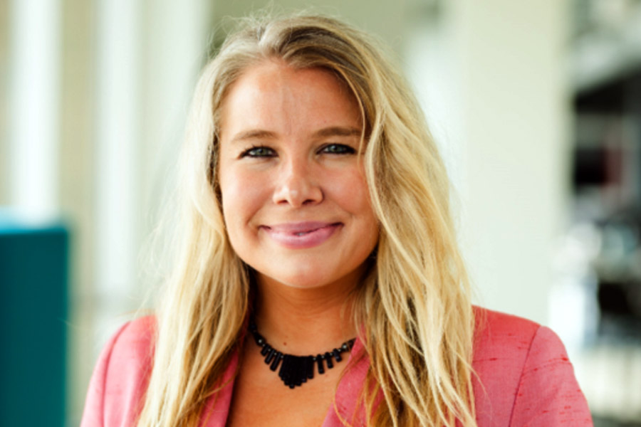 ২০১৯ সালে অক্টোবরের প্রথম দিনে সল্টলেক সিটি থেকে অরেঞ্জ কাউন্টিতে পৌঁছেছিলেন এরিন। সেখানে ‘ক্রিয়েট দ্য পাওয়ারফুল’ নামে একটি সম্মেলনে যোগ দেন তিনি। ওই শহরে দু’দিন থাকার পর সিলিকন ভ্যালিতে তাঁর পুরনো কর্মীদের সঙ্গে দেখা করে বিমানে করে ঘরে ফেরার কথা ছিল।