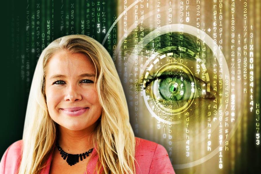 পূর্বজন্মের অস্তিত্ব রয়েছে বলে দাবি করেন এমন অনেকের মতে, প্রতিটি খেলোয়াড়ের ইহজগতের যাবতীয় অভিজ্ঞতা সঞ্চিত রয়েছে দুনিয়ায়। ডলোরিস ক্যাননের মতো অনেকে যাকে ‘আকাশিক রেকর্ড’ নামে একটি সার্ভার হিসাবে মনে করেন। ‘হিপনোসিস’ বা সম্মোহনের মাধ্যমে ‘আকাশিক রেকর্ড’ থেকে পূর্বজন্মের নানা তথ্য আহরণ করা যায় বলে মনে করেন তাঁরা। তবে কি এটা সম্ভব যে আমরা সত্যিই ‘সিম্যুলেটেড’ জগতে বাস করছি?