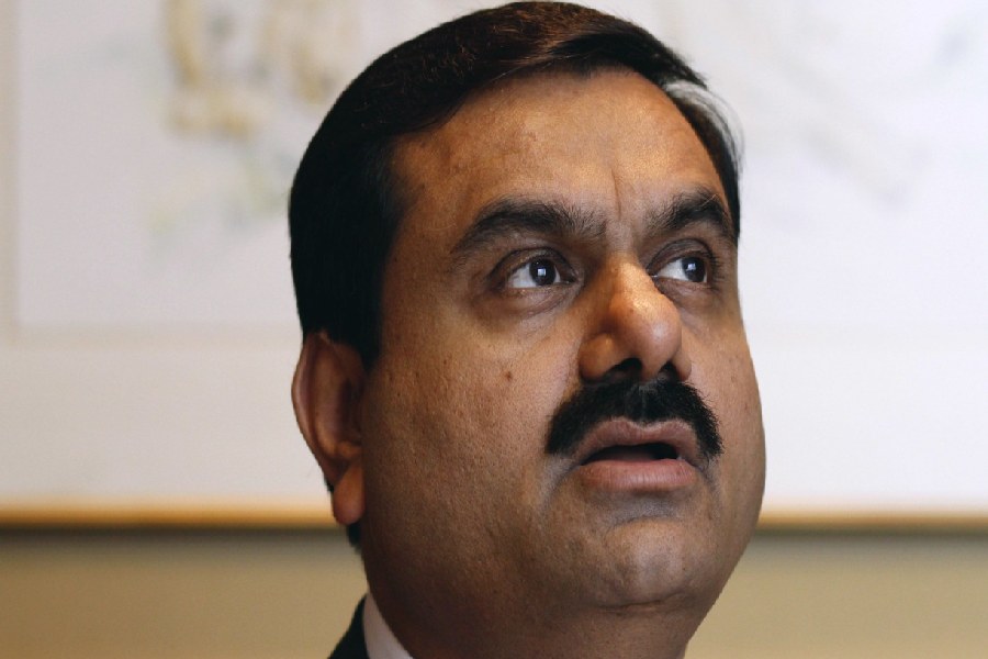 Gautam Adani is in crisis in the share market.
