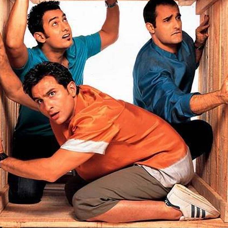 ২০০১ সালে ‘দিল চাহতা হ্যায়’ ছবিতে প্রথম কাজ করেছিলেন ক্যারালিসা। ‘জানে কিঁউ’ গানটিতে কোরাস গেয়েছিলেন তিনি।