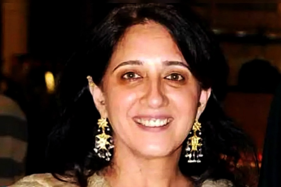 ‘লাল সিংহ চড্ডা’ ছবি মুক্তির পর এক সাক্ষাৎকারে আমির জানিয়েছিলেন যে, তাঁর বোন বহু বছর ধরে ফিল্ম ইন্ডাস্ট্রির সঙ্গে যুক্ত থাকলেও সে রকম জনপ্রিয়তা পাননি।