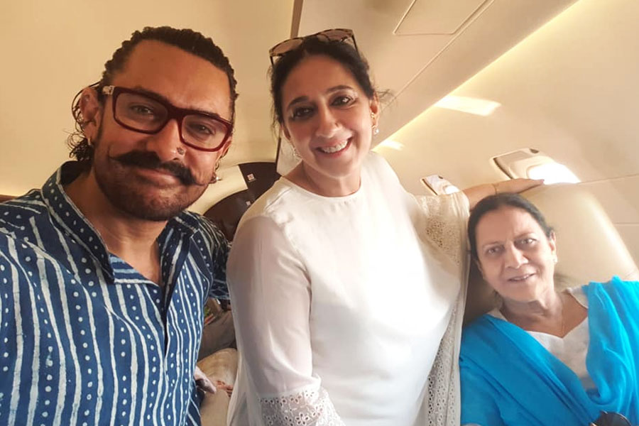 ২০১৯ সালে ‘মিশন মঙ্গল’ ছবিতে এক চিকিৎসকের চরিত্রে অভিনয় করেছিলেন নিখাত।