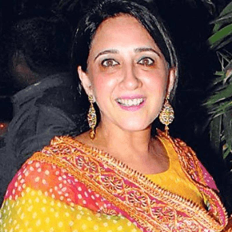 শুধু হিন্দি ছবিতেই নয়, ওয়েব সিরিজ়েও অভিনয় করেছেন নিখাত। ‘হাশ হাশ’, ‘গিলটি মাইন্ডস’, ‘জামাই রাজা ২.০’ ওয়েব সিরিজ়ে নিখাতকে অভিনয় করতে দেখা গিয়েছে।