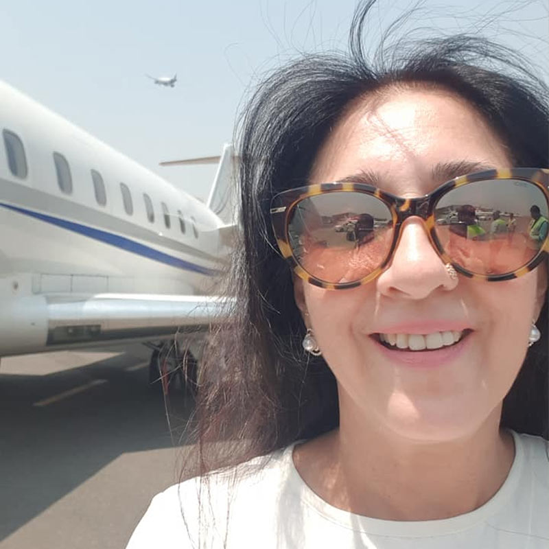 আমির এক সাক্ষাৎকারে দাবি করেছিলেন যে, তিনি কখনও স্বজনপোষণে বিশ্বাস করেননি। পরিচিত কেউ অভিনয়ে নামলে তাঁকে নিজের দমে বলিপাড়ায় জায়গা করে নিতে হবে বলেও জানান আমির।