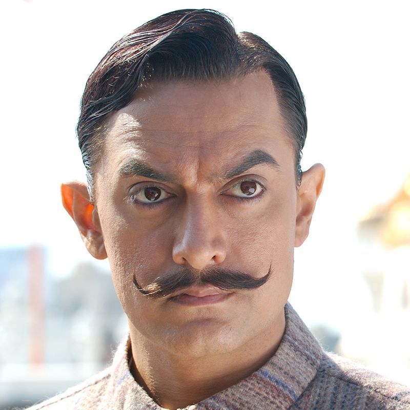 ‘রং দে বসন্তী’ ছবিতে আমির খানের পাশাপাশি শাহরুখ খানের অভিনয় দেখারও সুযোগ মিলত, যদি শাহরুখ পরিচালকের প্রস্তাবে রাজি হয়ে যেতেন।