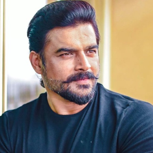 পরে ‘রং দে বসন্তী’ ছবিতে ফ্লাইট লেফটেন্যান্ট অজয় রাঠোরের চরিত্রে অভিনয় করতে দেখা যায় আর মাধবনকে। সোহা আলি খানের বিপরীতে অভিনয় করেছিলেন তিনি।