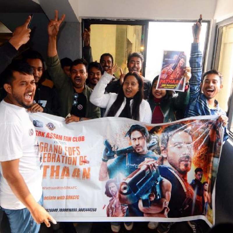 Fans cheering for Pathaan Movie outside cinema hall.
